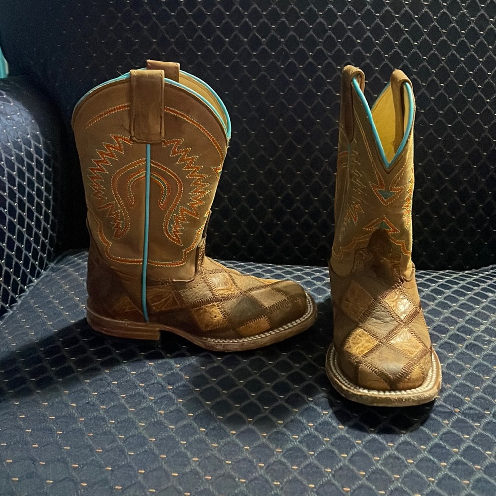 Boys cowboy boots